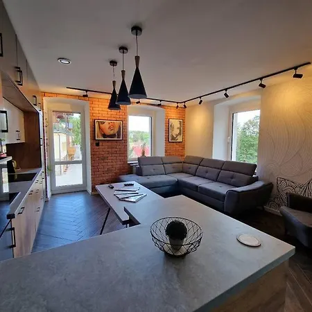 Uprzewodnika شقة *